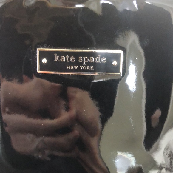 Kate Spade black patent leather handbag. - Picture 2 of 14